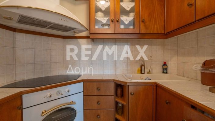 Image No.25-2 Bed Maisonette for sale