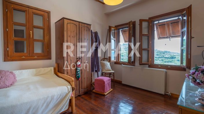 Image No.41-2 Bed Maisonette for sale