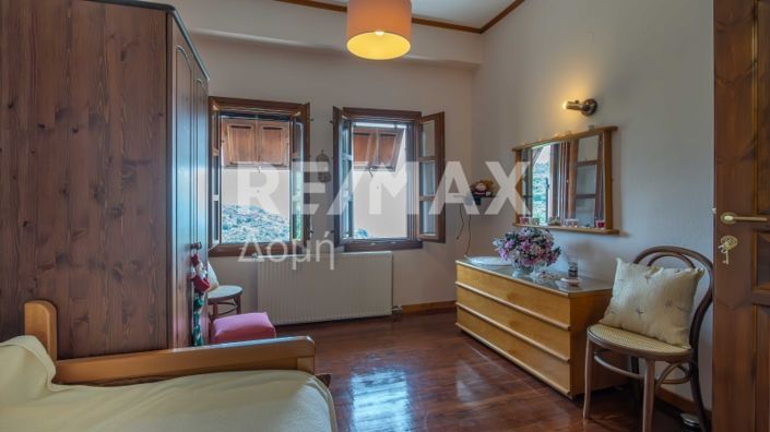 Image No.42-2 Bed Maisonette for sale