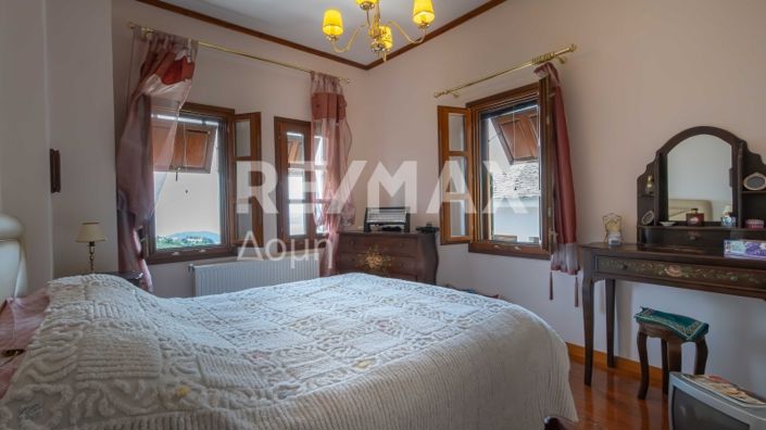 Image No.47-2 Bed Maisonette for sale