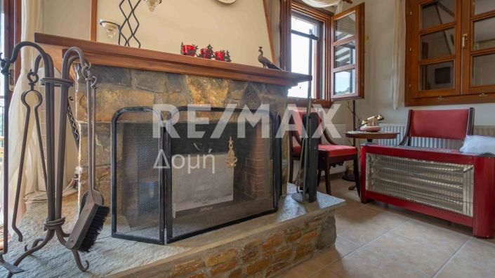 Image No.54-2 Bed Maisonette for sale