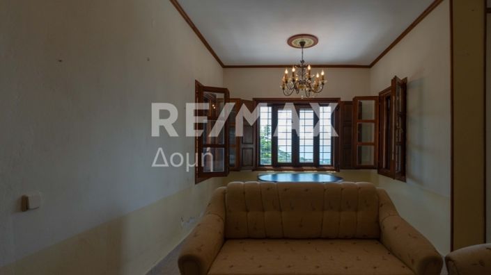 Image No.6-2 Bed Maisonette for sale