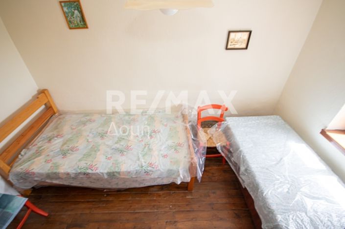 Image No.10-2 Bed Property for sale