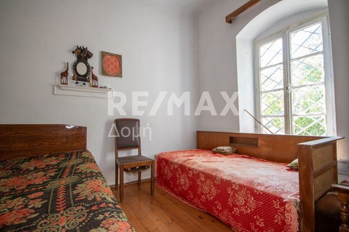 Image No.24-1 Bed House for sale