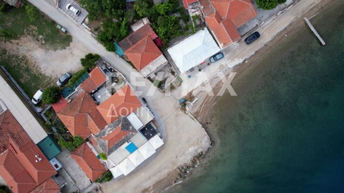 Image No.3-3 Bed Property for sale