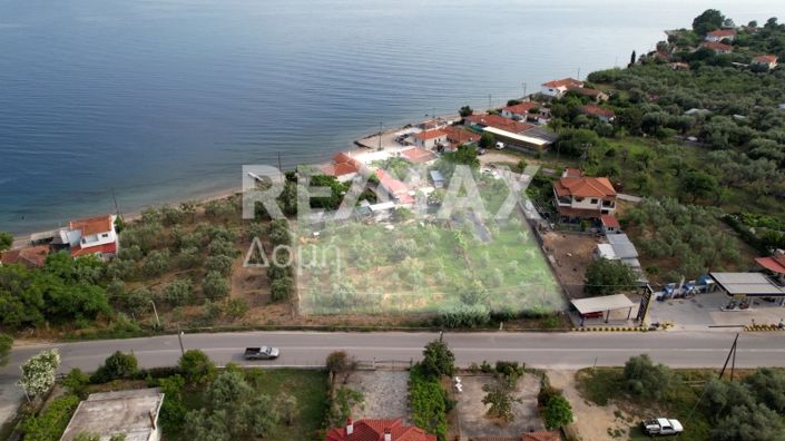 Image No.8-3 Bed Property for sale