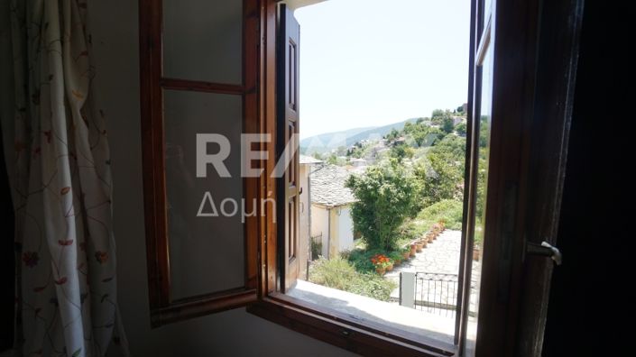 Image No.40-2 Bed Property for sale