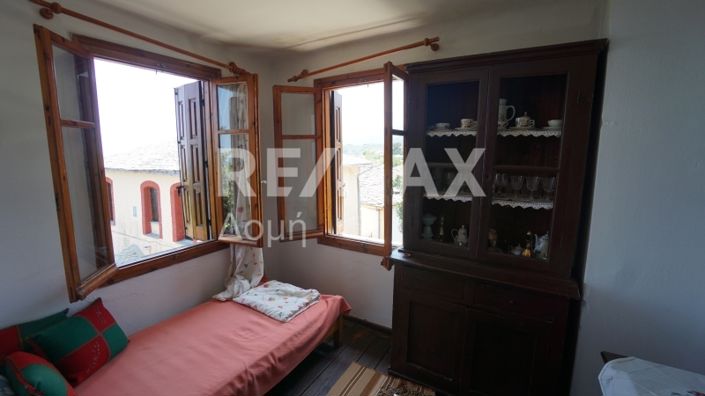 Image No.42-2 Bed Property for sale