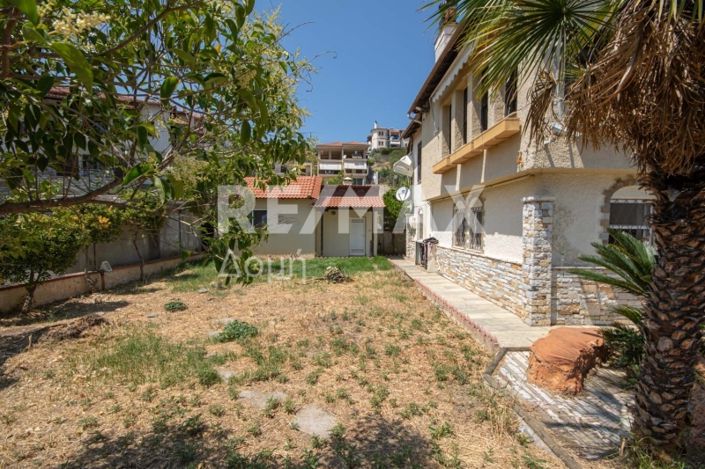 Image No.18-5 Bed Maisonette for sale