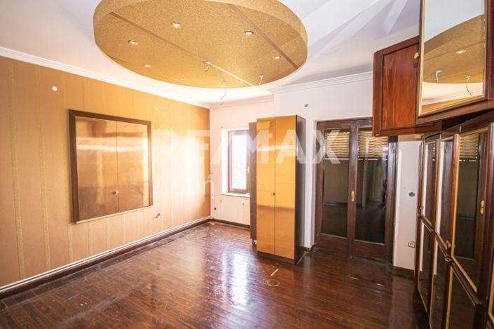 Image No.3-5 Bed Maisonette for sale