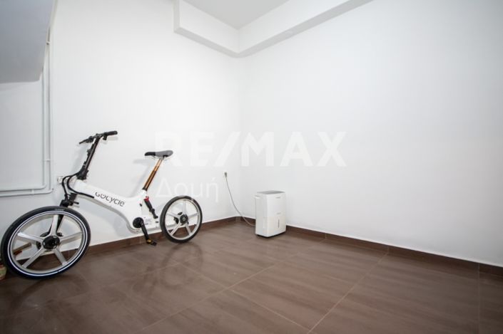 Image No.21-2 Bed Maisonette for sale