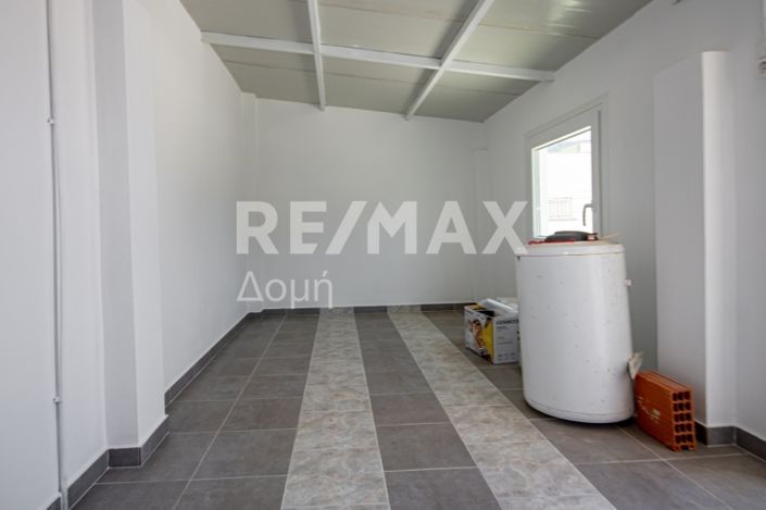 Image No.32-2 Bed Maisonette for sale