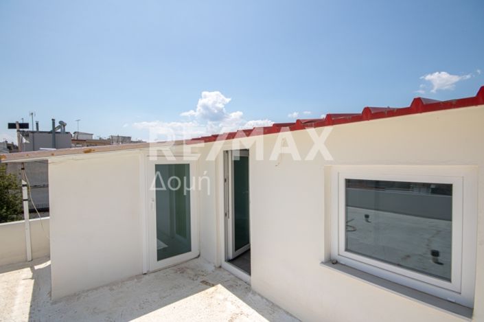 Image No.33-2 Bed Maisonette for sale