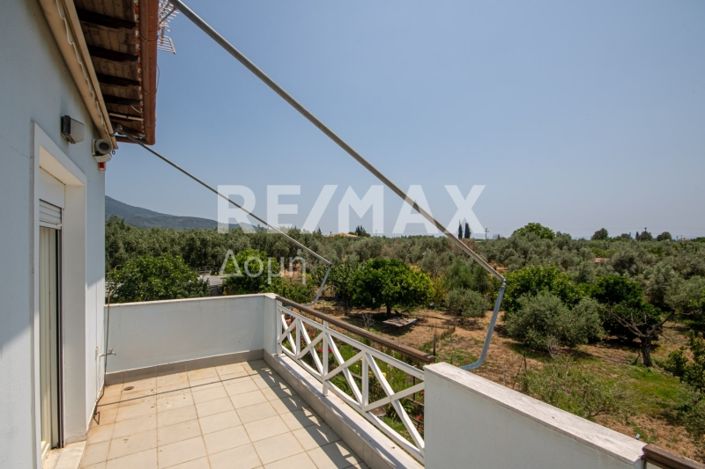 Image No.29-3 Bed Property for sale