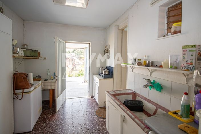 Image No.32-3 Bed Property for sale