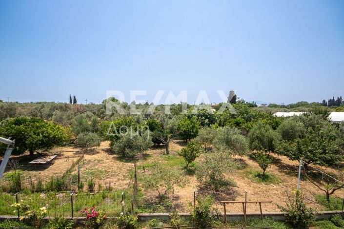 Image No.43-3 Bed Property for sale