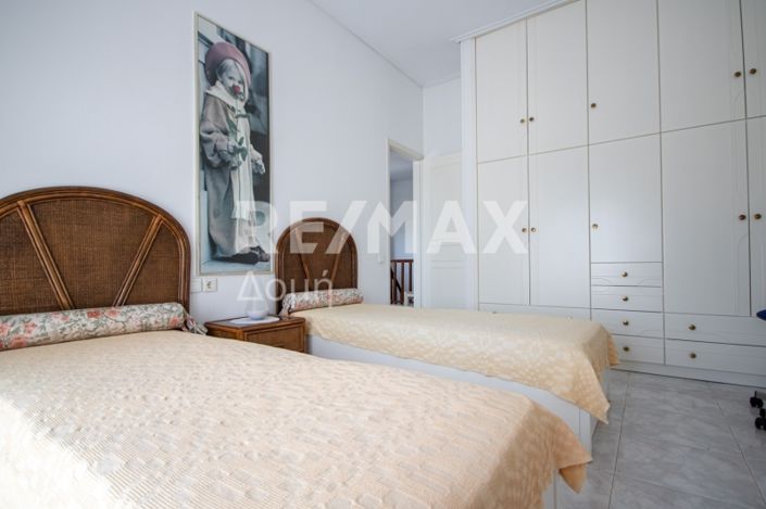 Image No.46-3 Bed Property for sale