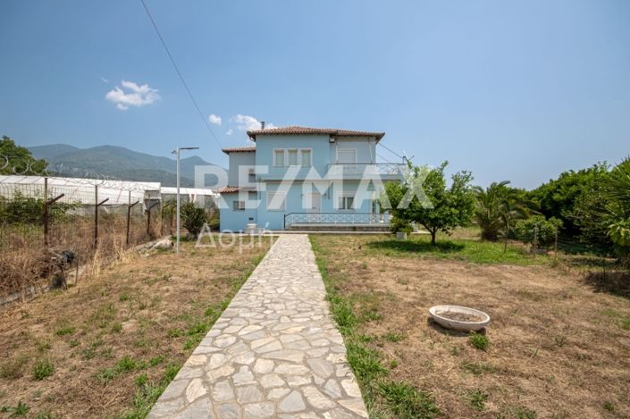 Image No.49-3 Bed Property for sale