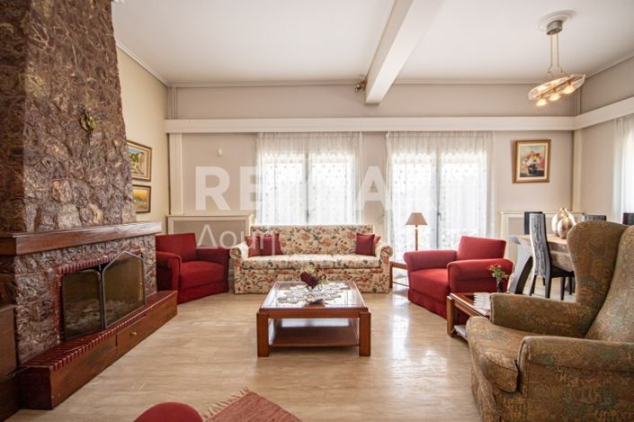 Image No.5-3 Bed Property for sale