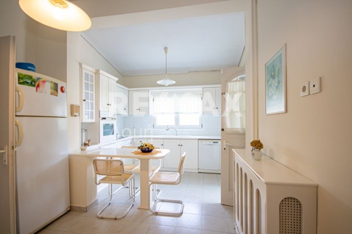 Image No.6-3 Bed Property for sale