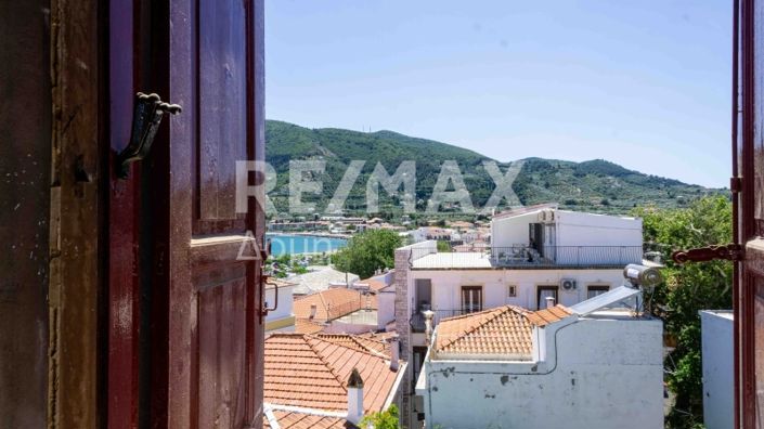 Image No.36-6 Bed Property for sale