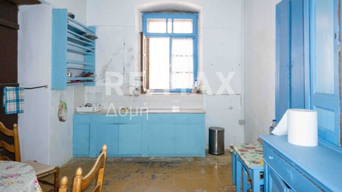 Image No.6-6 Bed Property for sale