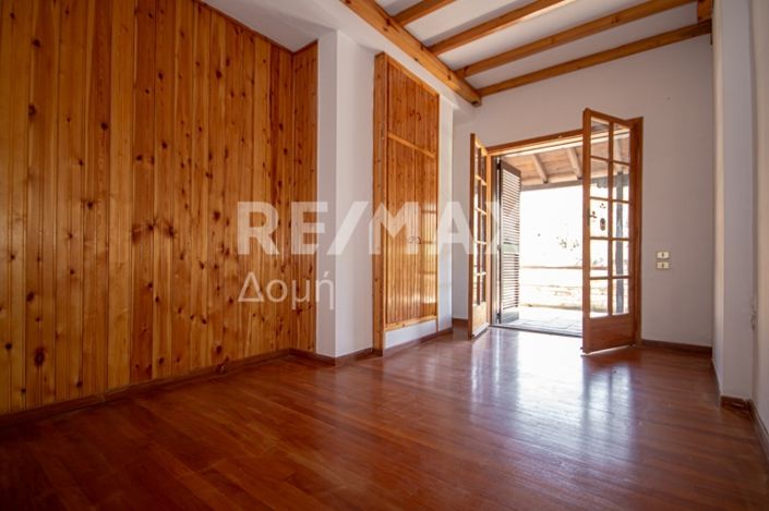 Image No.43-5 Bed House for sale