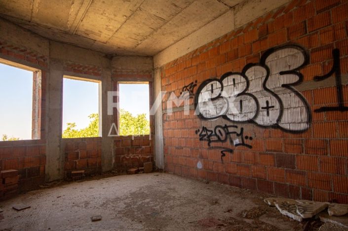 Image No.33-Hotel for sale