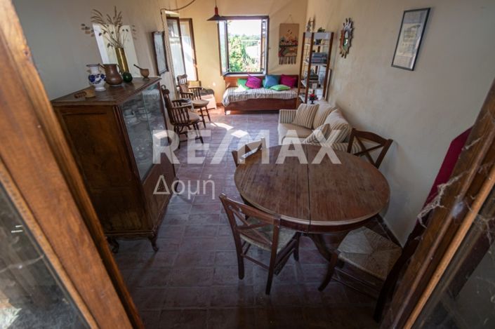 Image No.10-1 Bed House for sale