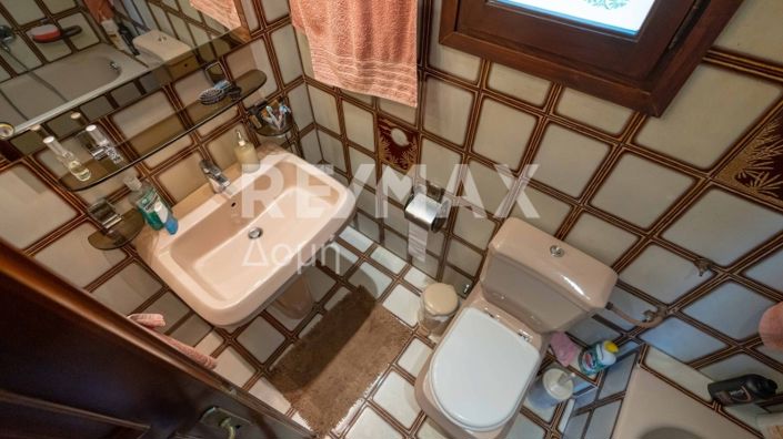 Image No.18-5 Bed Property for sale