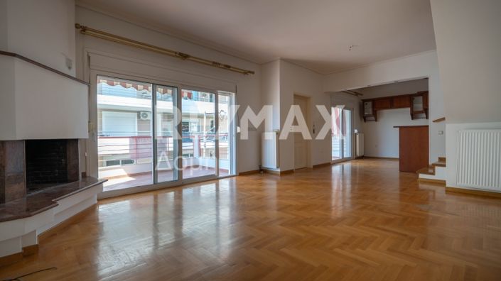 Image No.2-4 Bed Property for sale