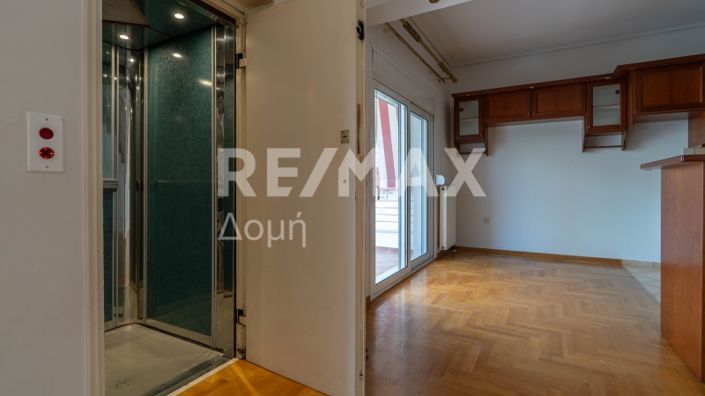 Image No.14-4 Bed Property for sale