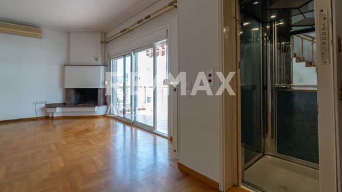 Image No.17-4 Bed Property for sale