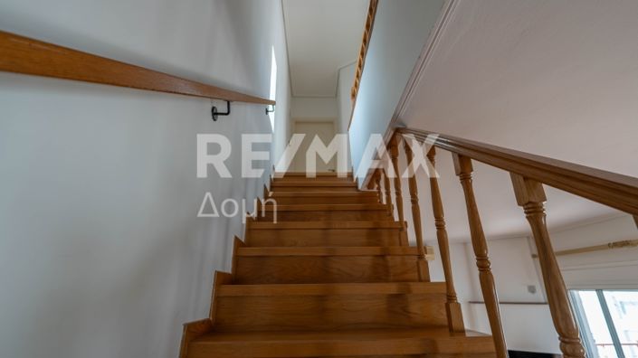 Image No.28-4 Bed Property for sale