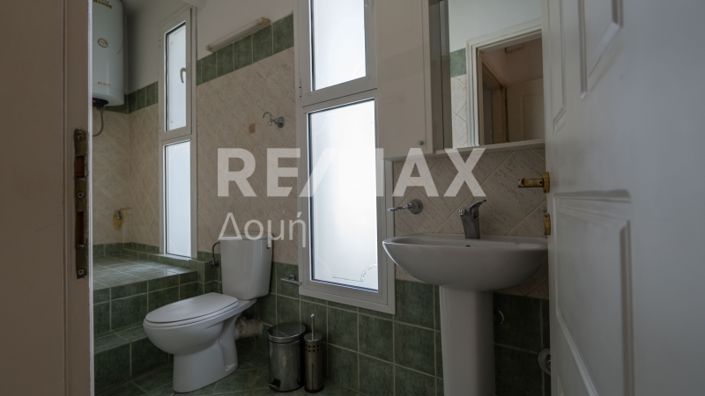 Image No.6-4 Bed Property for sale