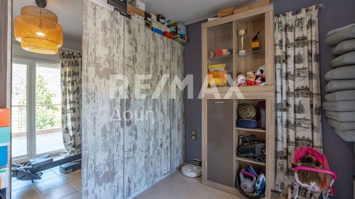 Image No.14-5 Bed Property for sale