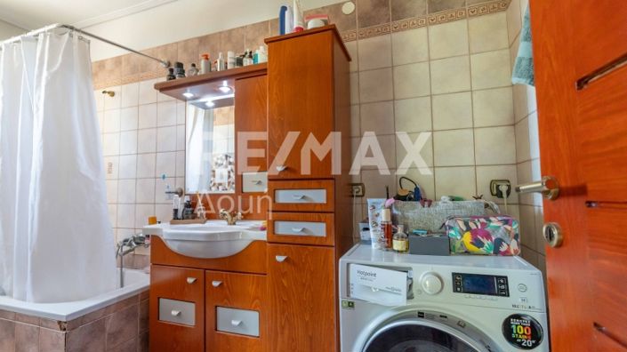 Image No.24-5 Bed Property for sale