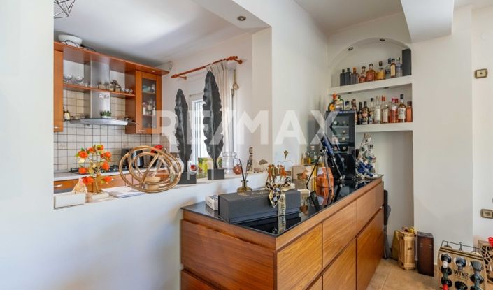 Image No.29-5 Bed Property for sale