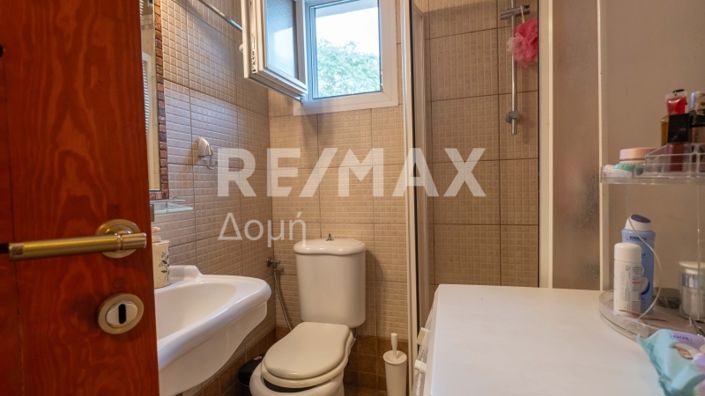 Image No.41-5 Bed Property for sale