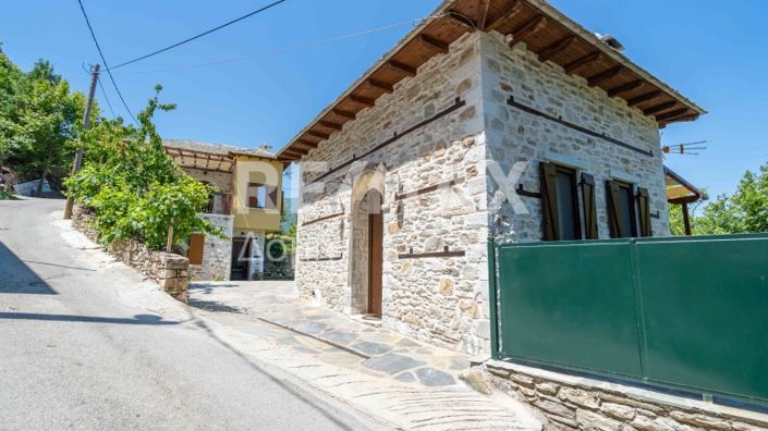 Image No.26-5 Bed Property for sale