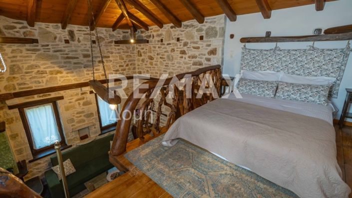 Image No.22-7 Bed Property for sale