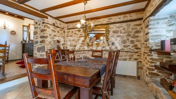 Image No.4-7 Bed Property for sale