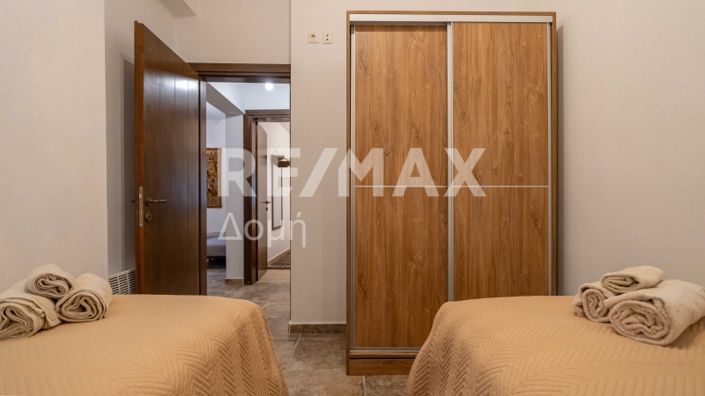 Image No.25-3 Bed Property for sale