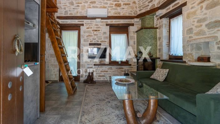 Image No.3-3 Bed Property for sale