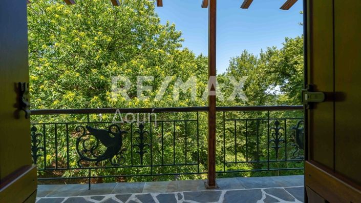 Image No.30-3 Bed Property for sale