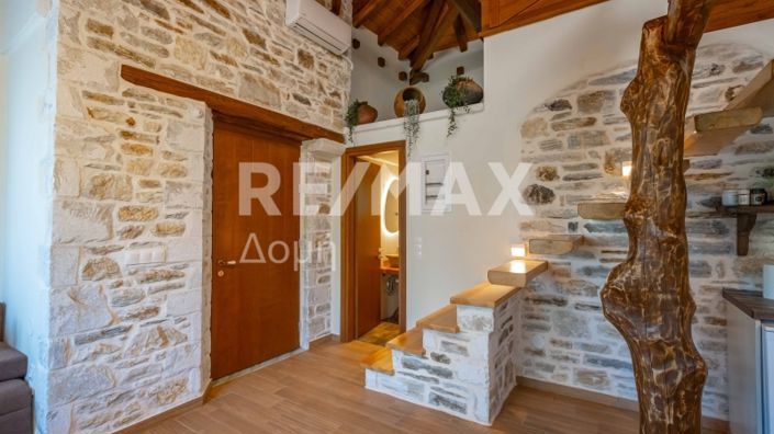 Image No.10-2 Bed Property for sale