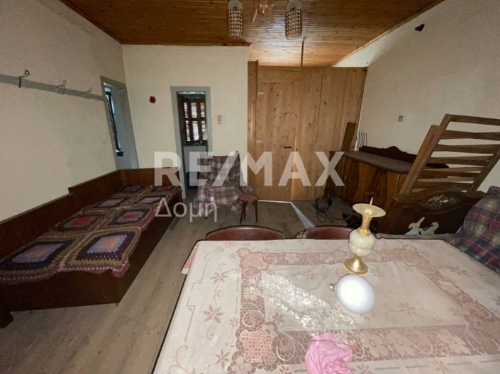 Image No.8-3 Bed Maisonette for sale