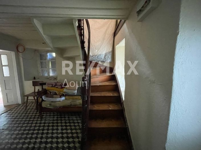Image No.11-3 Bed Maisonette for sale