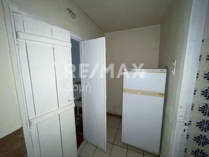 Image No.14-3 Bed Maisonette for sale