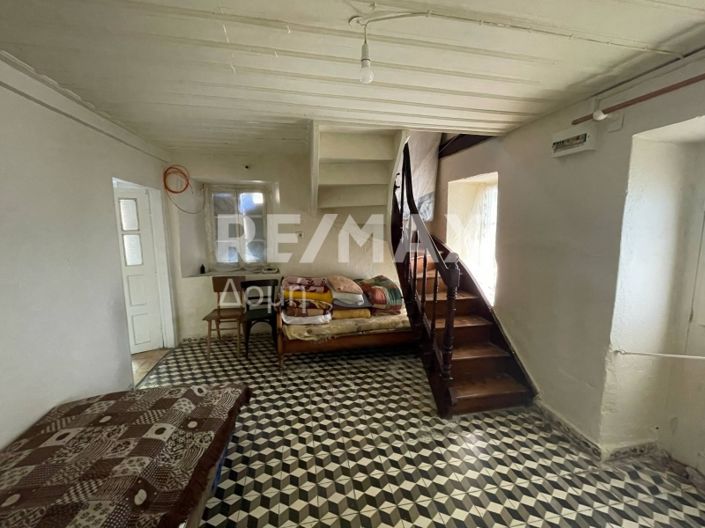 Image No.3-3 Bed Maisonette for sale